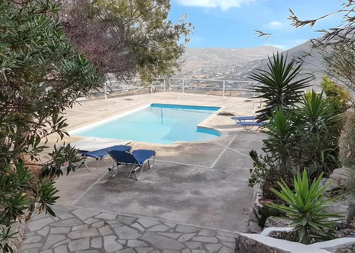 Charming House In Paros, 90 M² With Shared Pool Paro