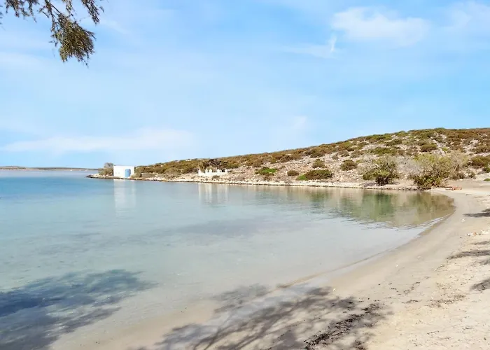 Charming House In Paros, 90 M² With Shared Pool Casa vacanze