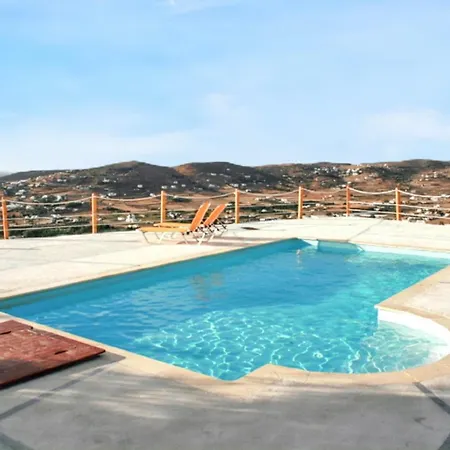 Charming House In Paros, 90 M² With Shared Pool Dom wakacyjny