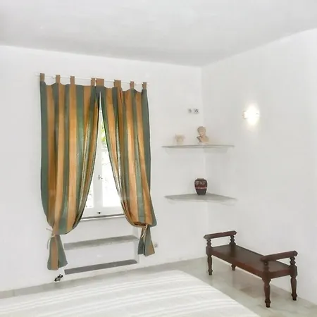 Charming House In Paros, 90 M² With Shared Pool Ferienhaus *