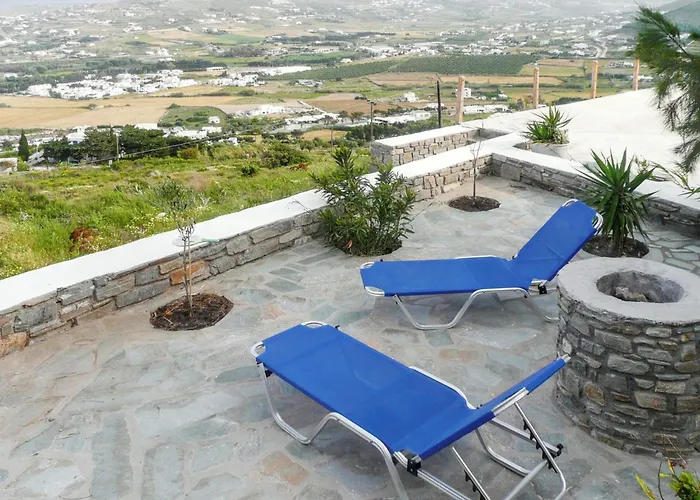 Charming House In Paros, 90 M² With Shared Pool Páros