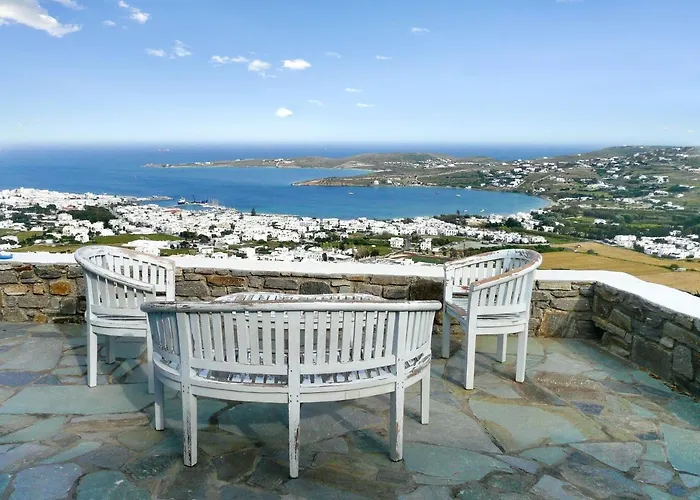 Charming House In Paros, 90 M² With Shared Pool Páros